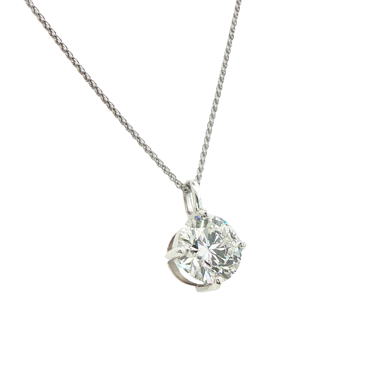 LGD Modern Round Brilliant Pendant 4.39 Cts G VS2 set in Silver