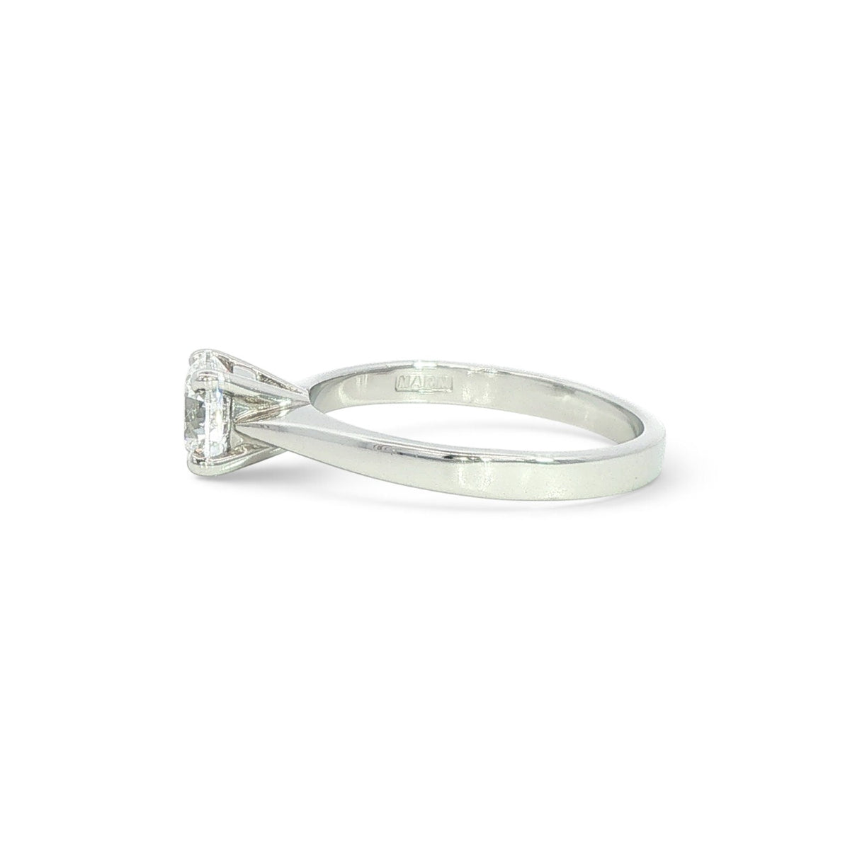 Doris - Platinum Round Brilliant Diamond Ring 0.90 Carat ESI2