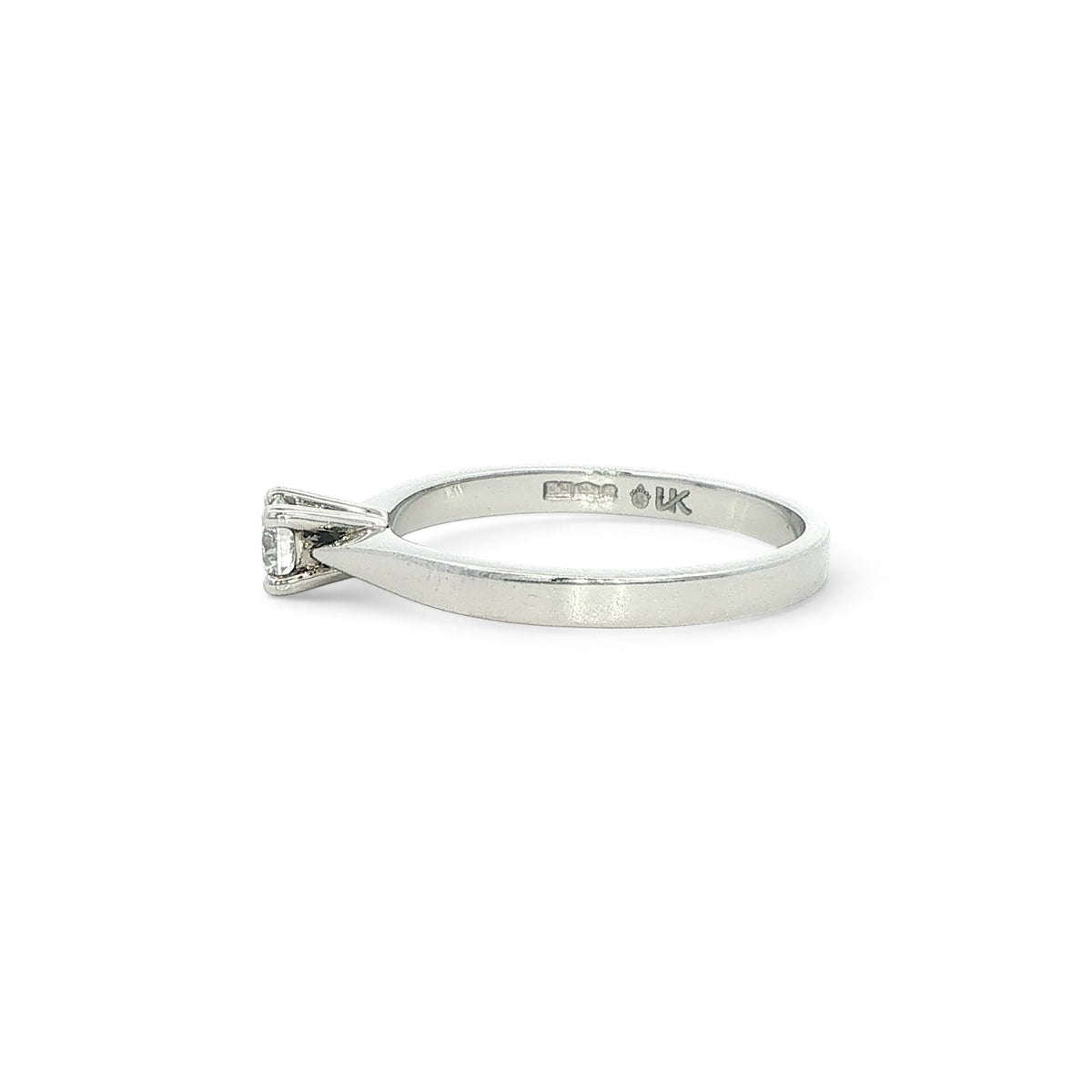 Platinum and Diamond Round Brilliant Ring - 0.18 cts F Si2