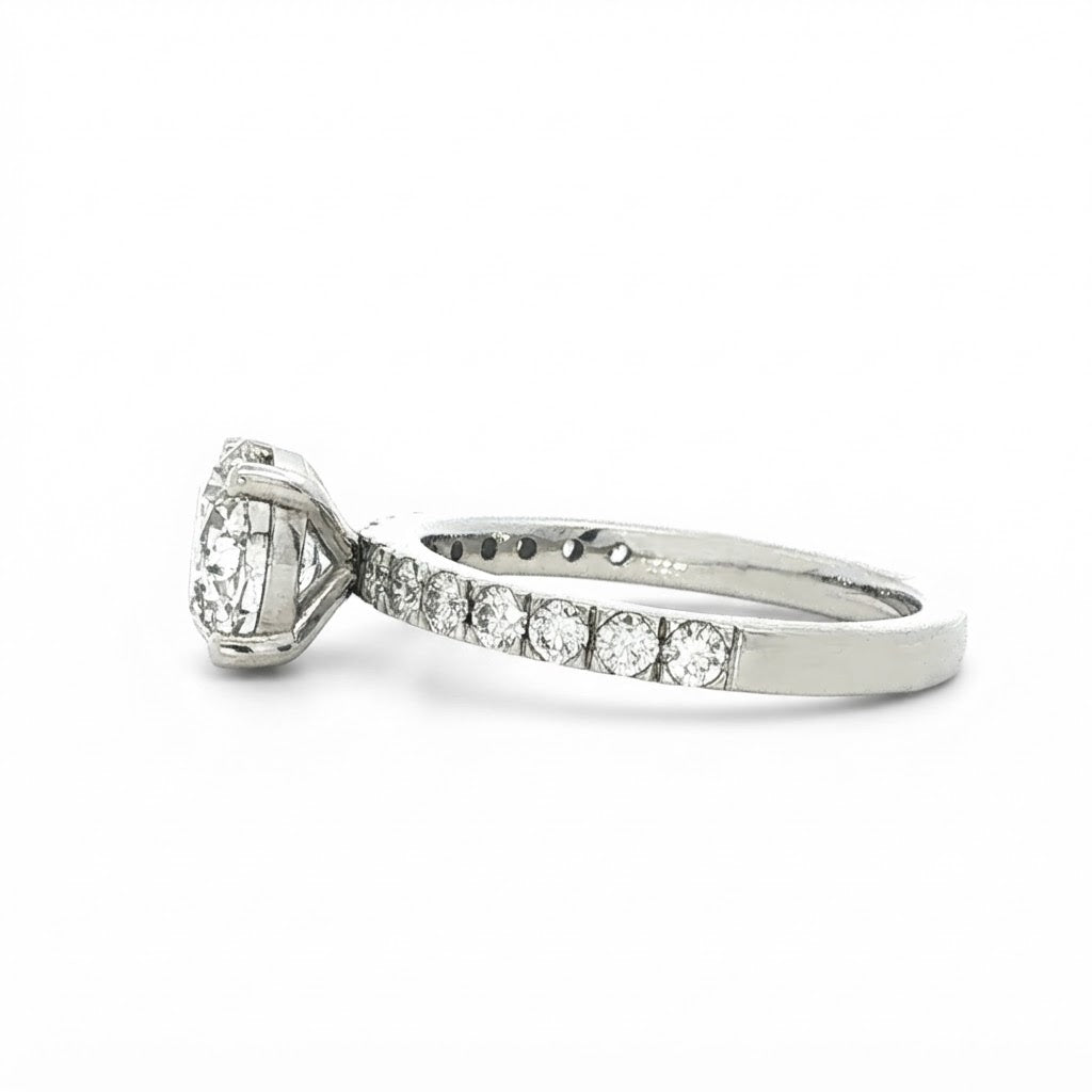 Platinum and Diamond Round Brilliant Diamond Ring - 1.71 carat G Si2