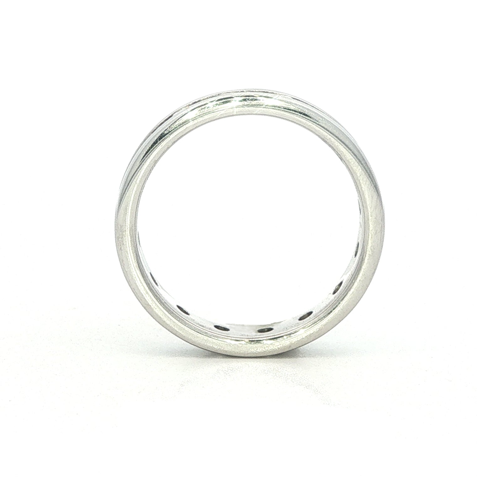 18 Carat White Gold Diamond Full Eternity Ring with round and baguette diamonds - 1 Carat