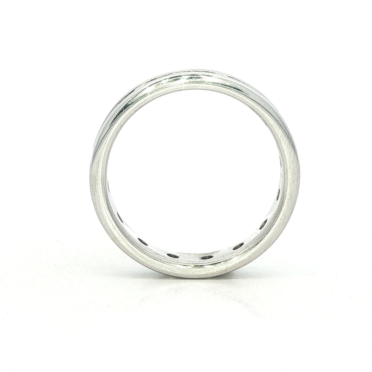 18 Carat White Gold Diamond Full Eternity Ring with round and baguette diamonds - 1 Carat
