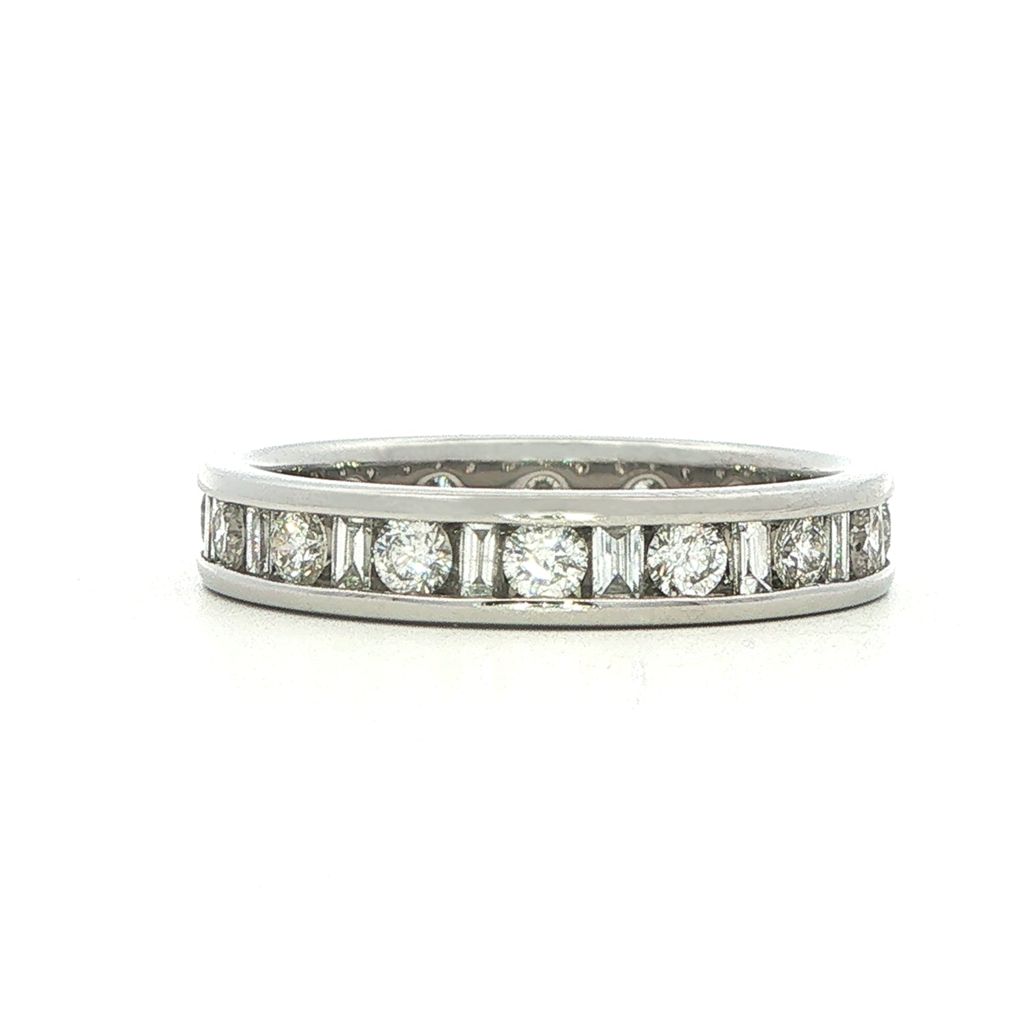 18 Carat White Gold Diamond Full Eternity Ring with round and baguette diamonds - 1 Carat