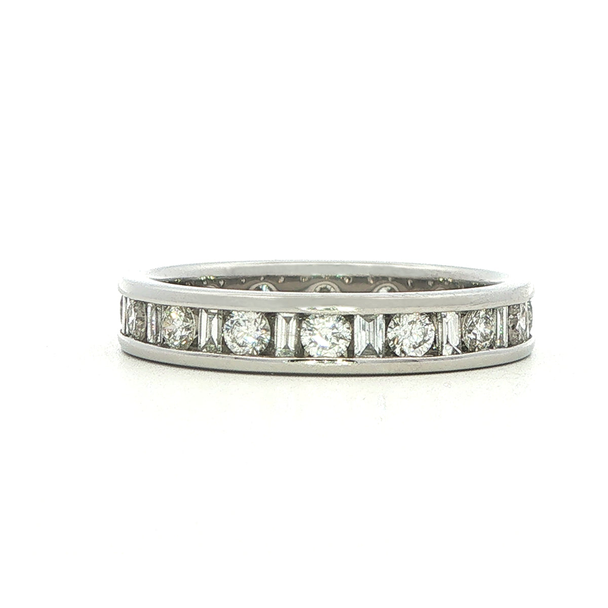 18 Carat White Gold Diamond Full Eternity Ring with round and baguette diamonds - 1 Carat