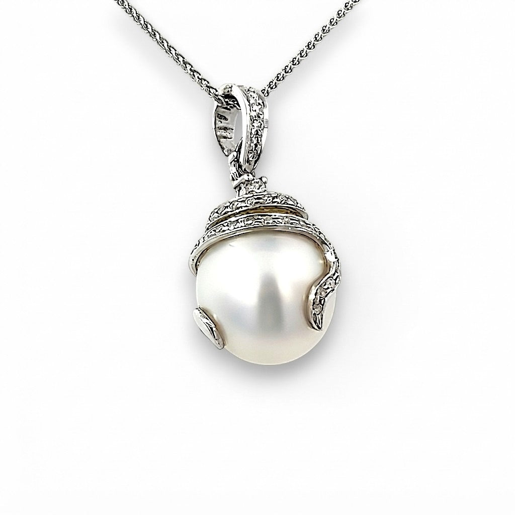 18 Carat White Gold South Sea Pearl Pendant With Twist Diamond Setting