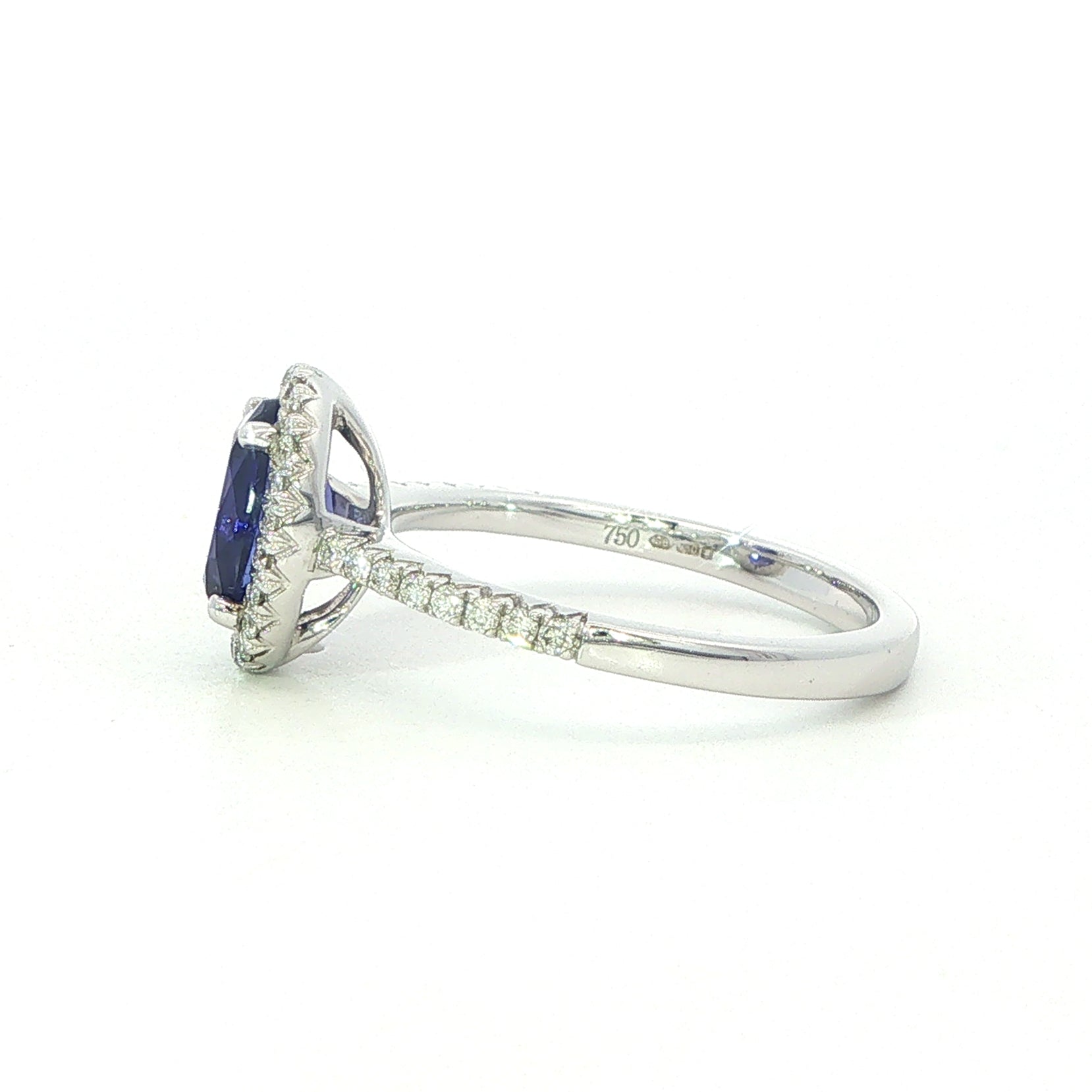 18 Carat White Gold Tanzanite and Diamond Ring
