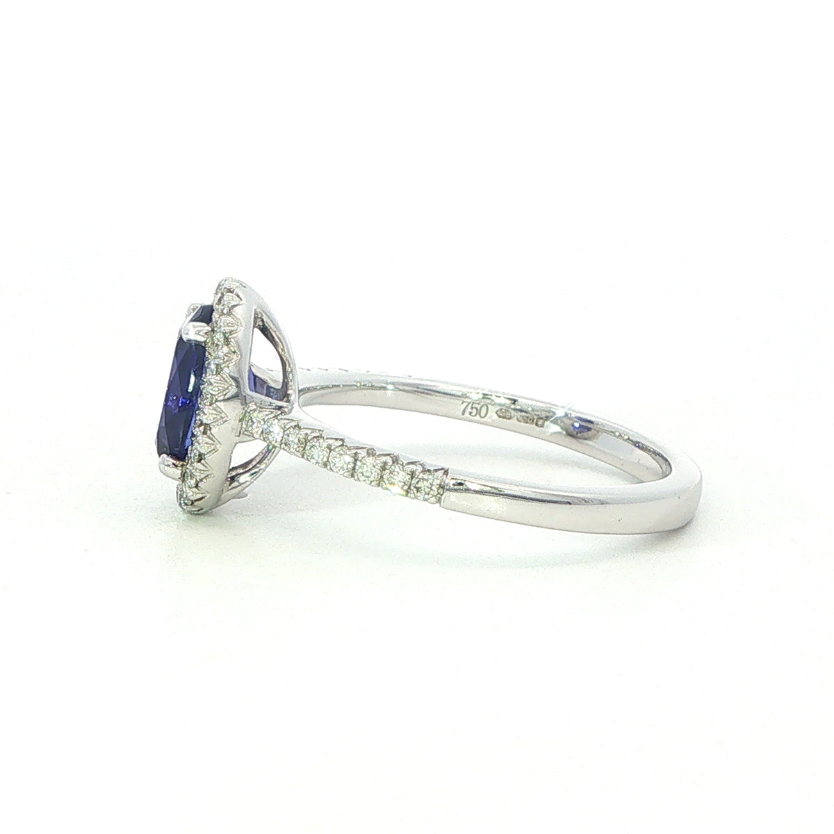 18 Carat White Gold Tanzanite and Diamond Ring