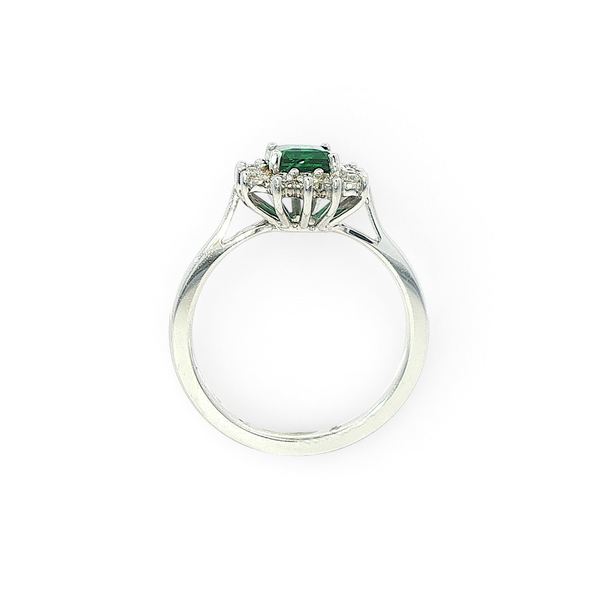 Emerald and Diamond ring in 18ct white gold