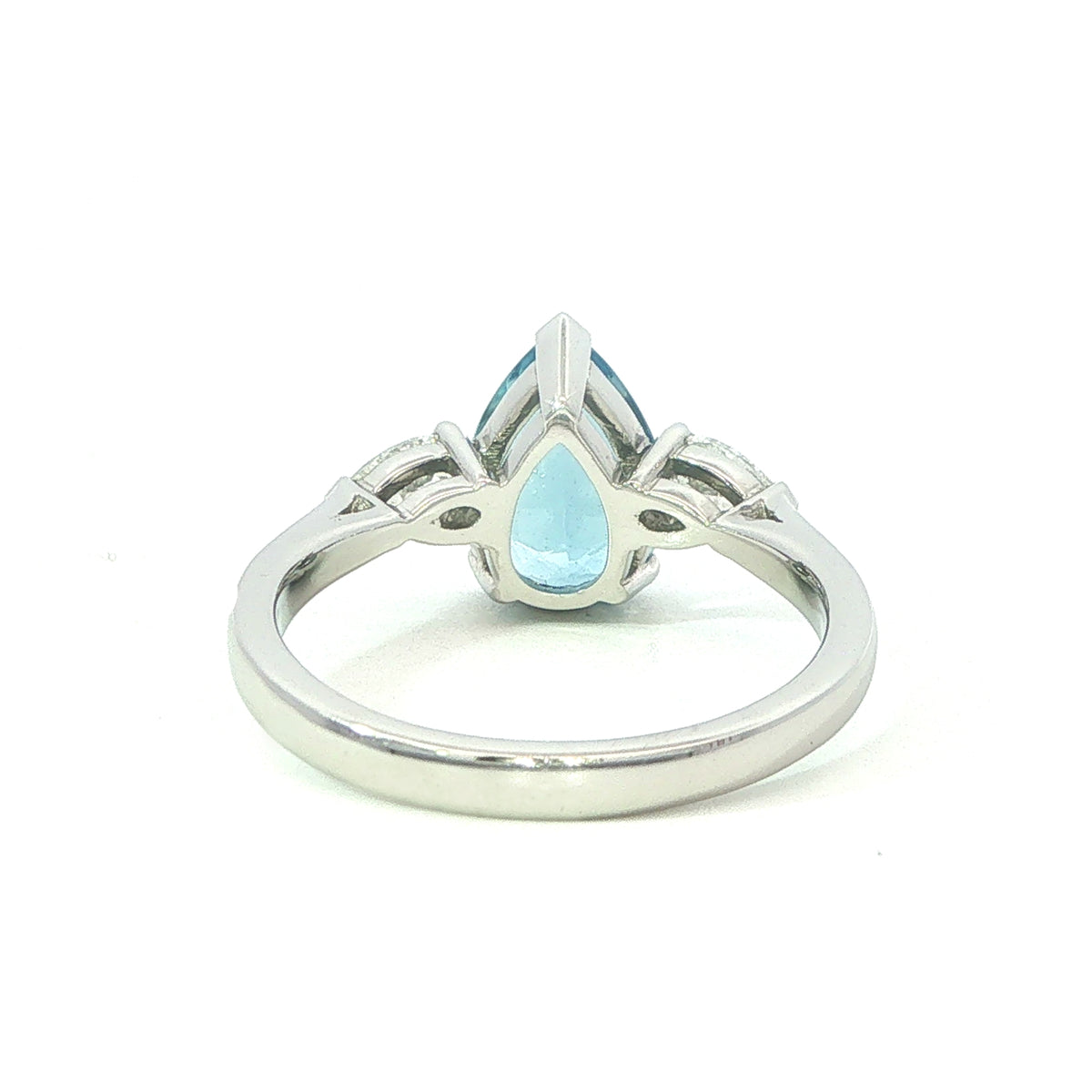 Platinum 1.51 carat Aquamarine and 0.39 carat Diamond ring