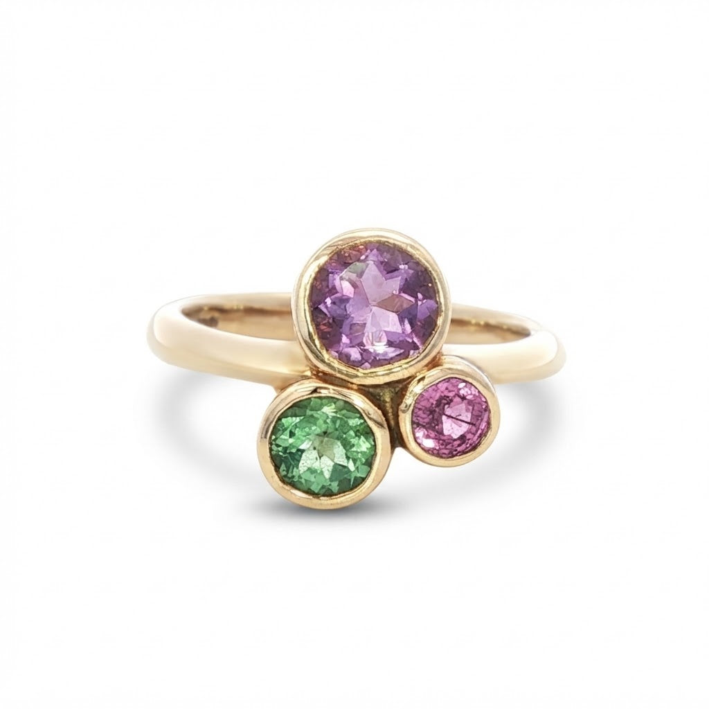 9 Carat Yellow Gold 3 Stone Ring