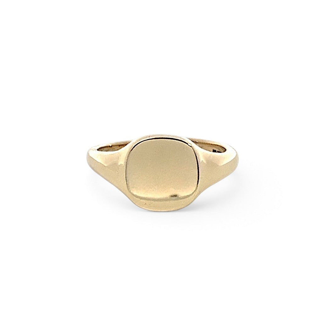 9 Carat Yellow Gold Cushion shaped Signet Ring 9mm x 8mm