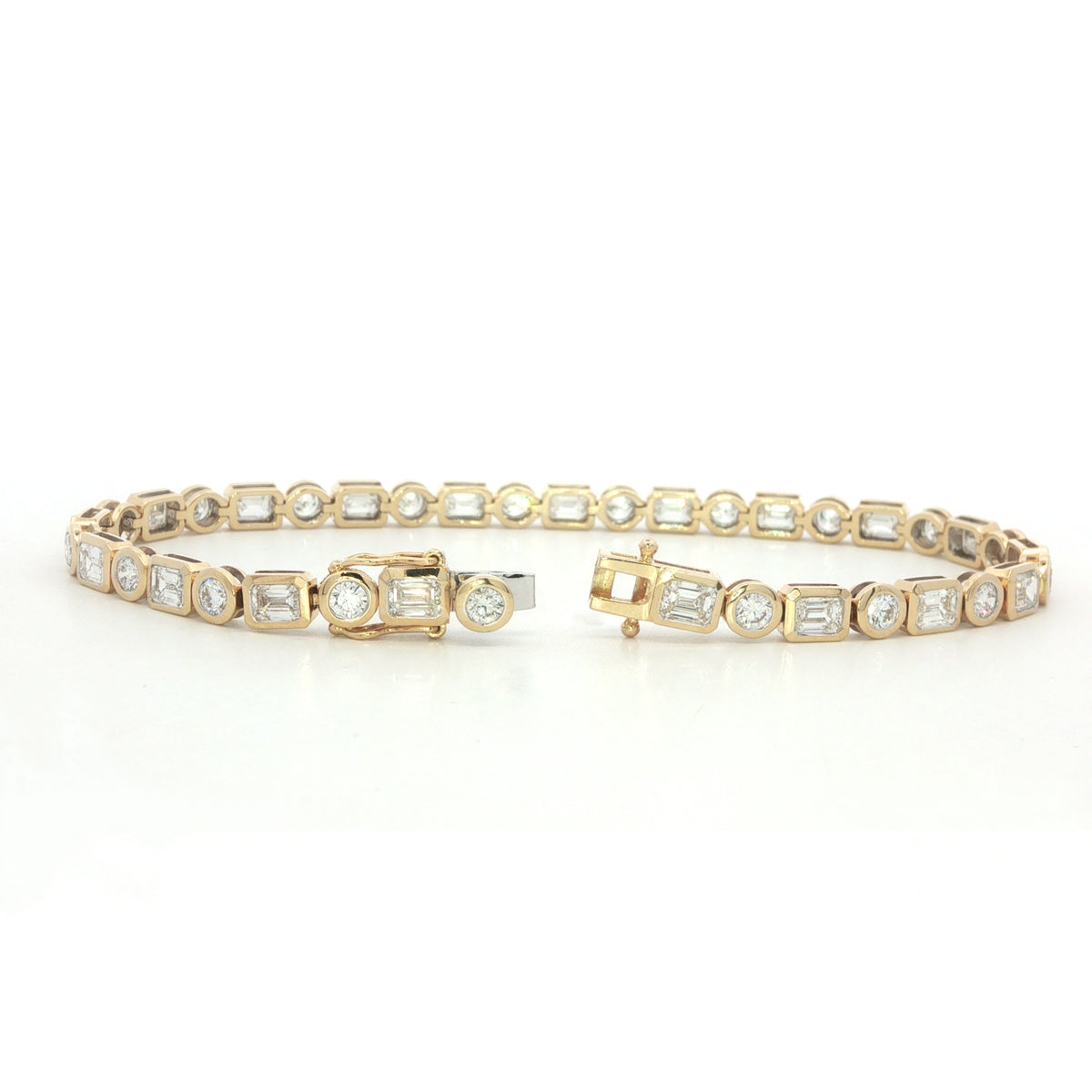 18 Carat Yellow Gold Rub Over Diamodn Line Bracelet 6.50 Carats