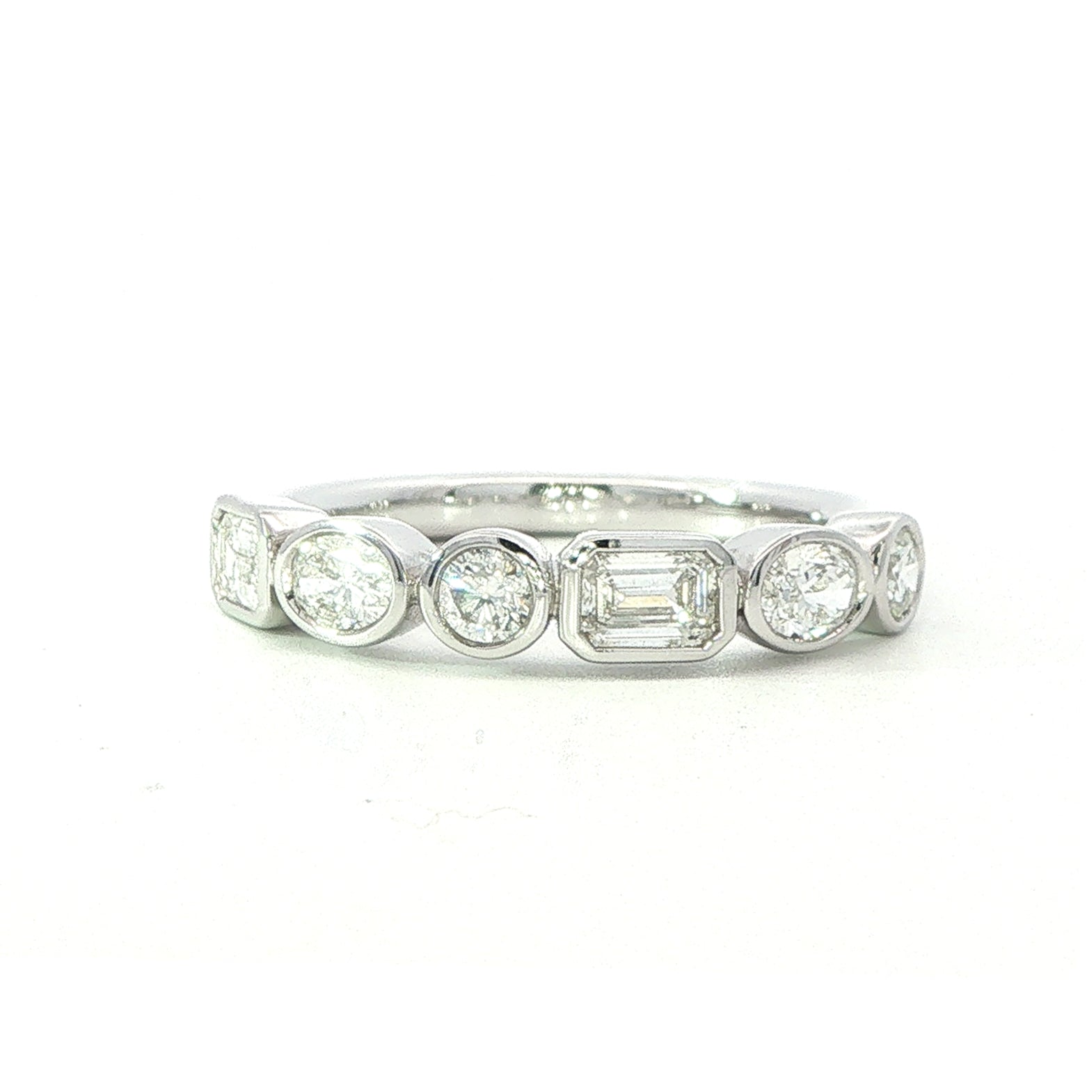 18 Carat White Gold And Diamond Ring 0.76 Carats