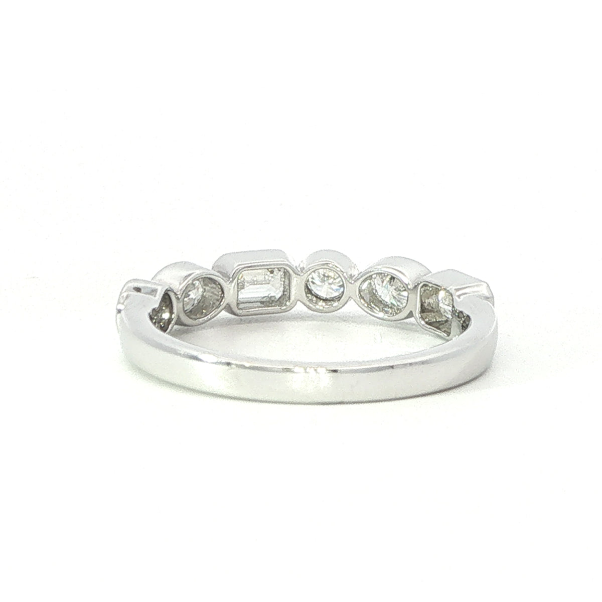 18 Carat White Gold And Diamond Ring 0.76 Carats