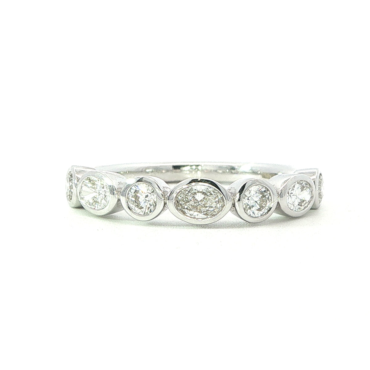 18 Carat White Gold and Diamond Ring 0.76 Cts