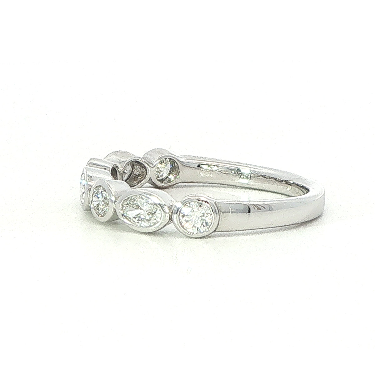 18 Carat White Gold and Diamond Ring 0.76 Cts