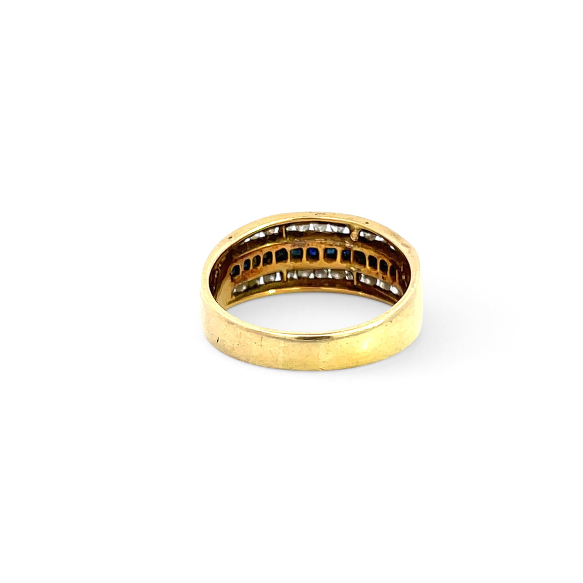 Stunning Sapphire and Diamond Ring