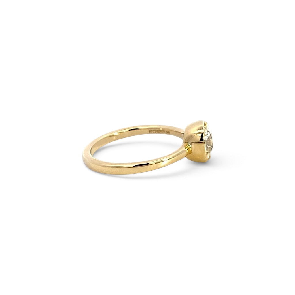 18 Carat Yellow Gold Old Cut Diamond Ring - 0.94 H/I Si