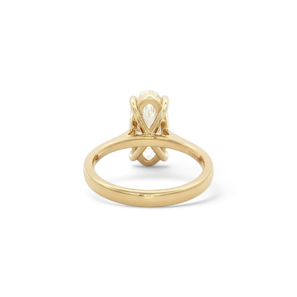 18 Carat Yellow Gold and Diamond Engagement Ring 2,51 Carats J VS1