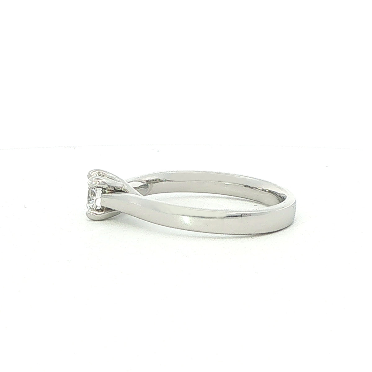 Platinum and Diamond Engagement Ring 0.46 Cts E VS2