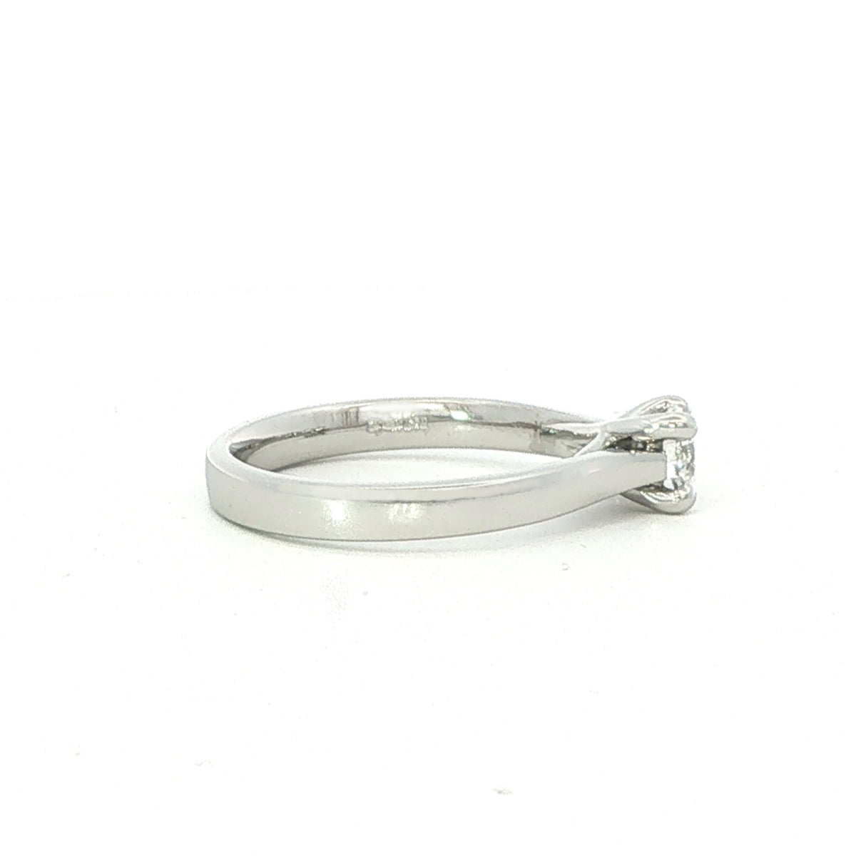 Platinum and Diamond Engagement Ring 0.46 Cts E VS2