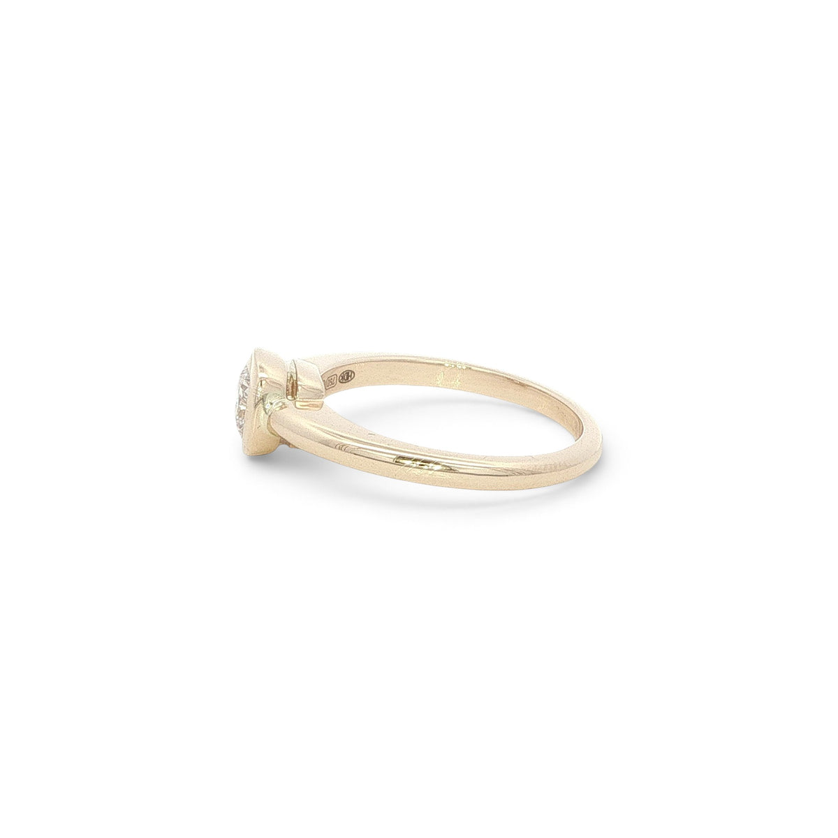 18 Carat Yellow Gold 0.51 Carat GVS1 Rub Over Engagement Ring