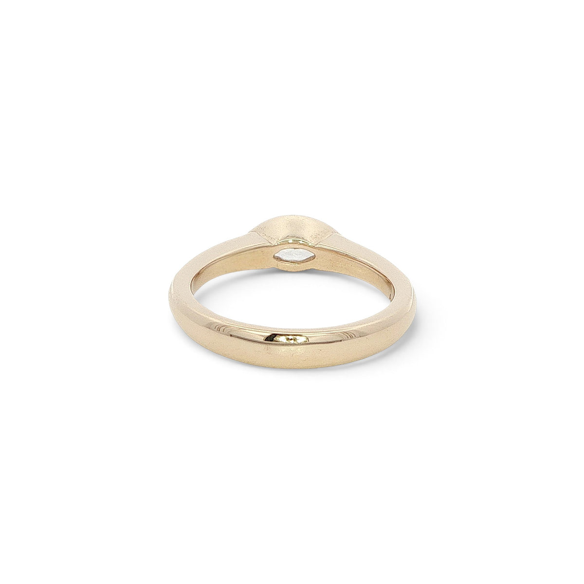 18 Carat Yellow Gold and Marquis Diamond Ring 0.50 GVS1