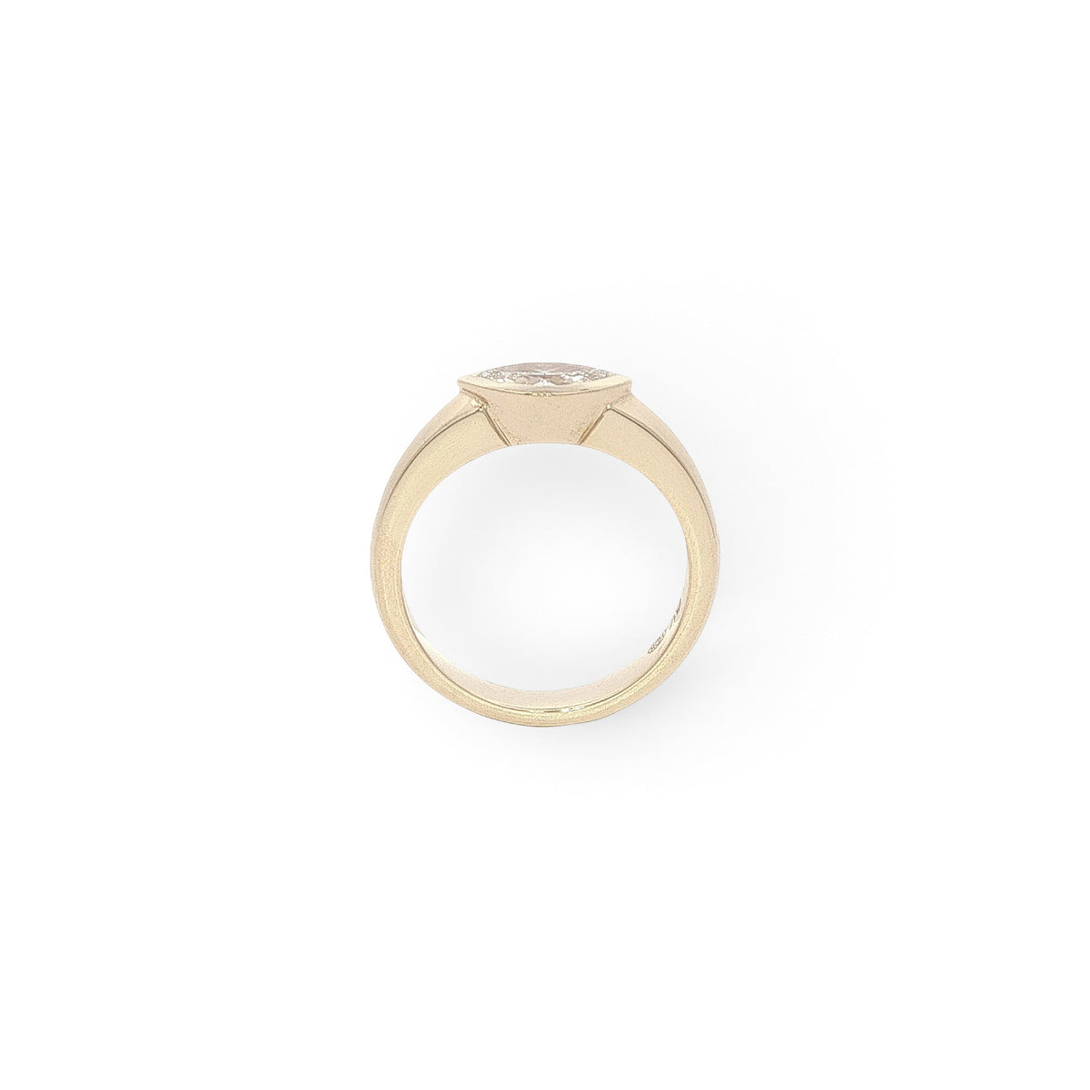 18 Carat Yellow Gold and Marquis Diamond Ring 0.50 GVS1