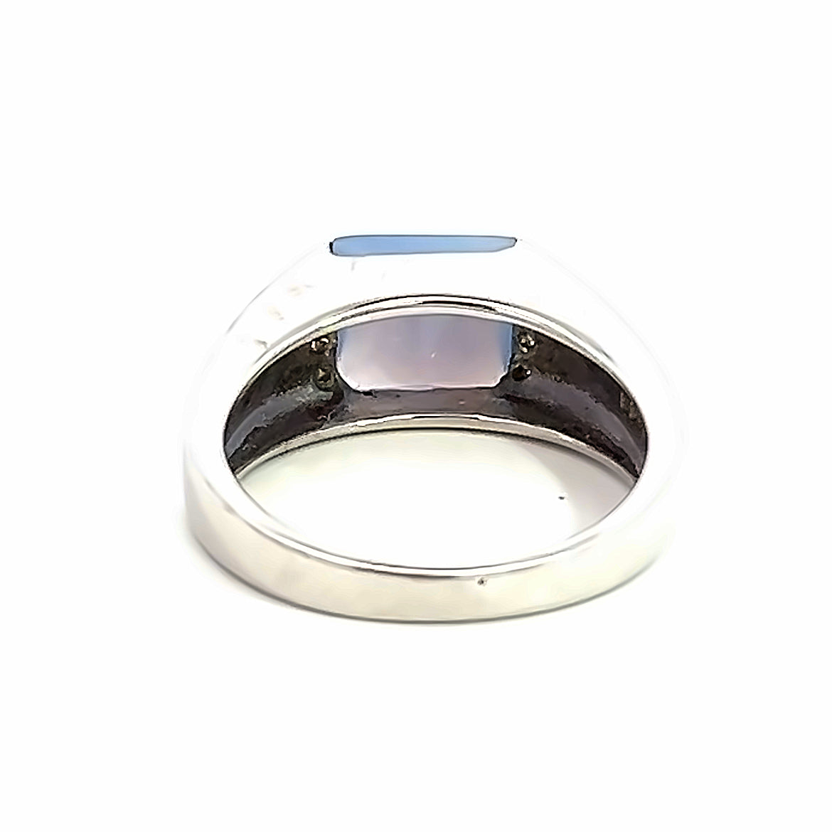 18ct White Gold Diamond and Chalcedony Ring