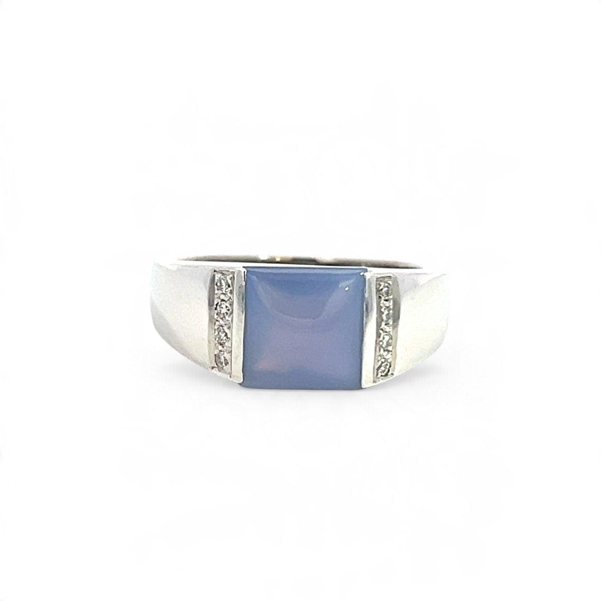 18ct White Gold Diamond and Chalcedony Ring