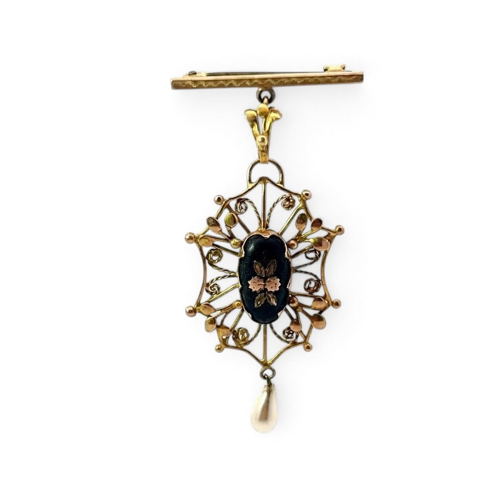 An Unusual Gold Brooch