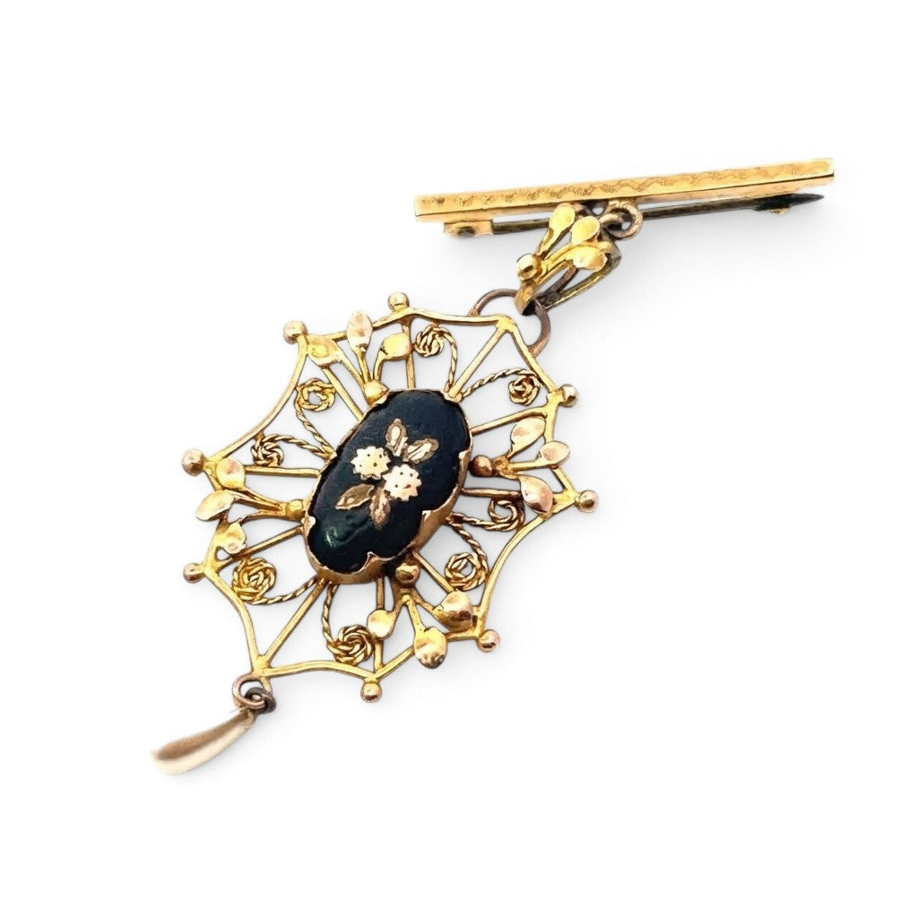 An Unusual Gold Brooch