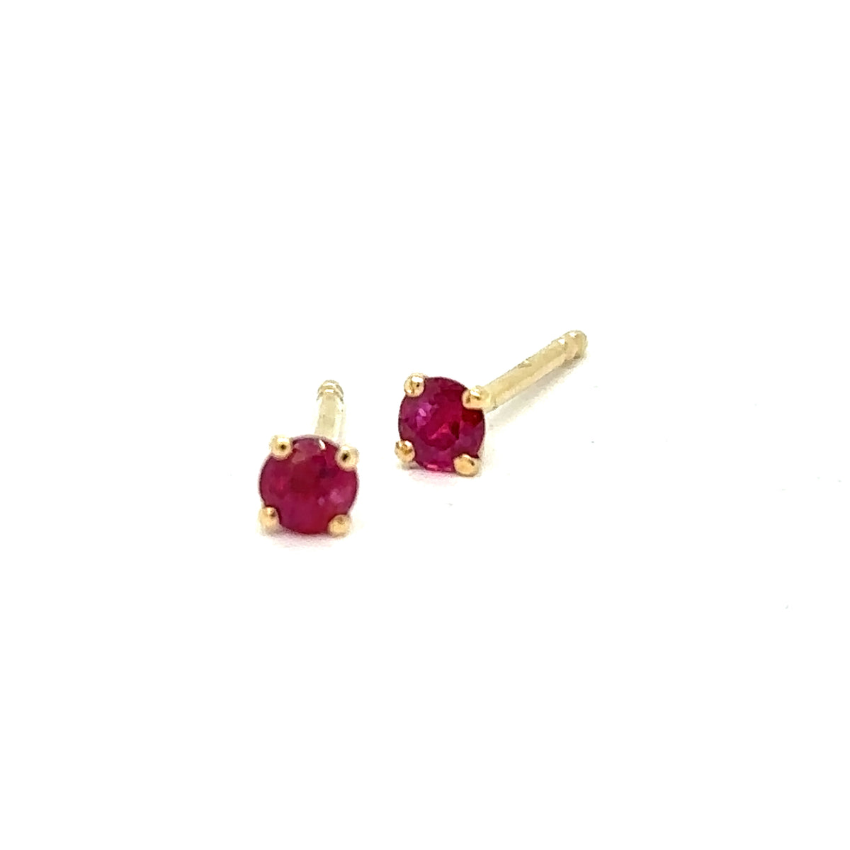 18 Yellow Gold Ruby Studs - 0.69 Carats no Heat