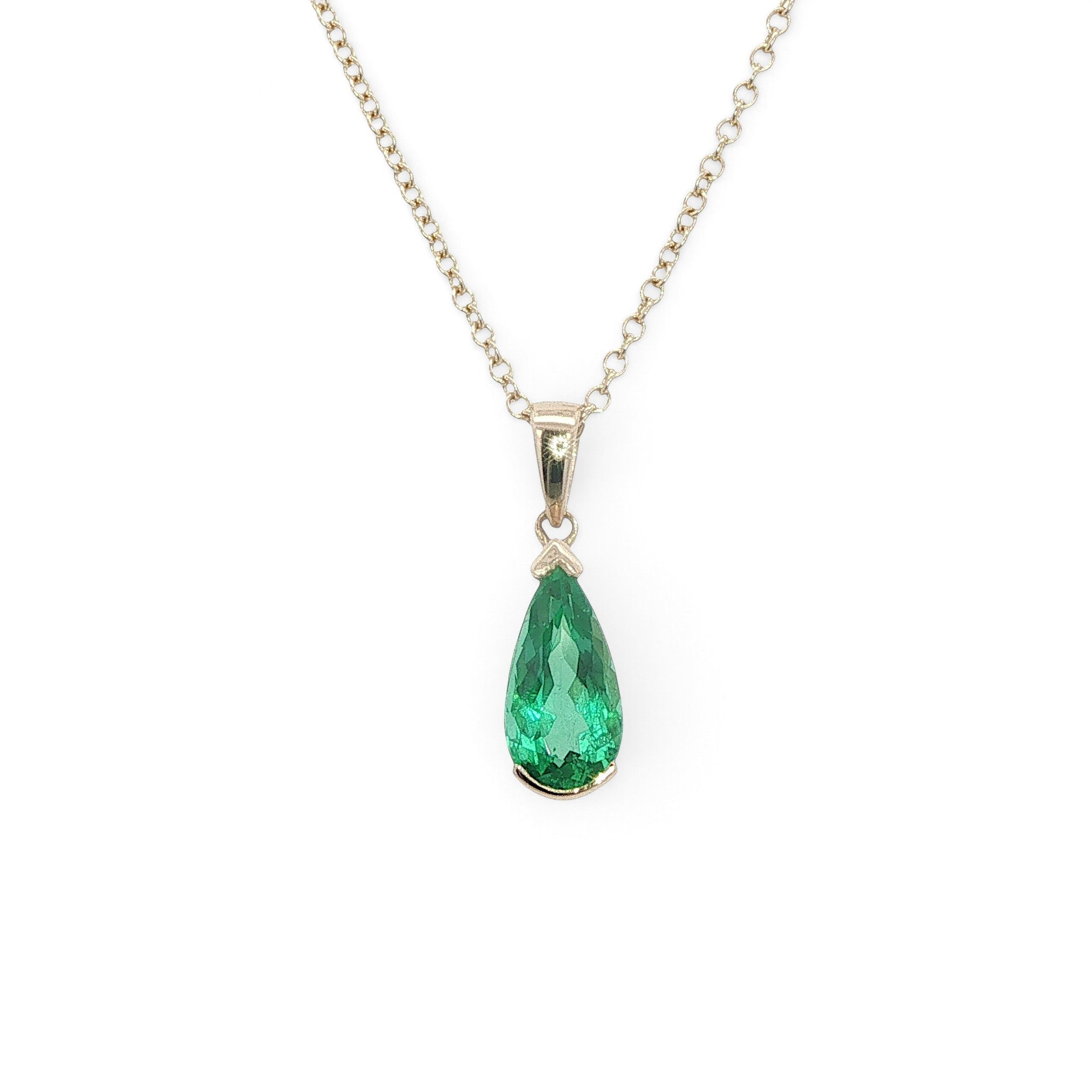 18 Carat Yellow Gold Emerald Pear shape Pendant