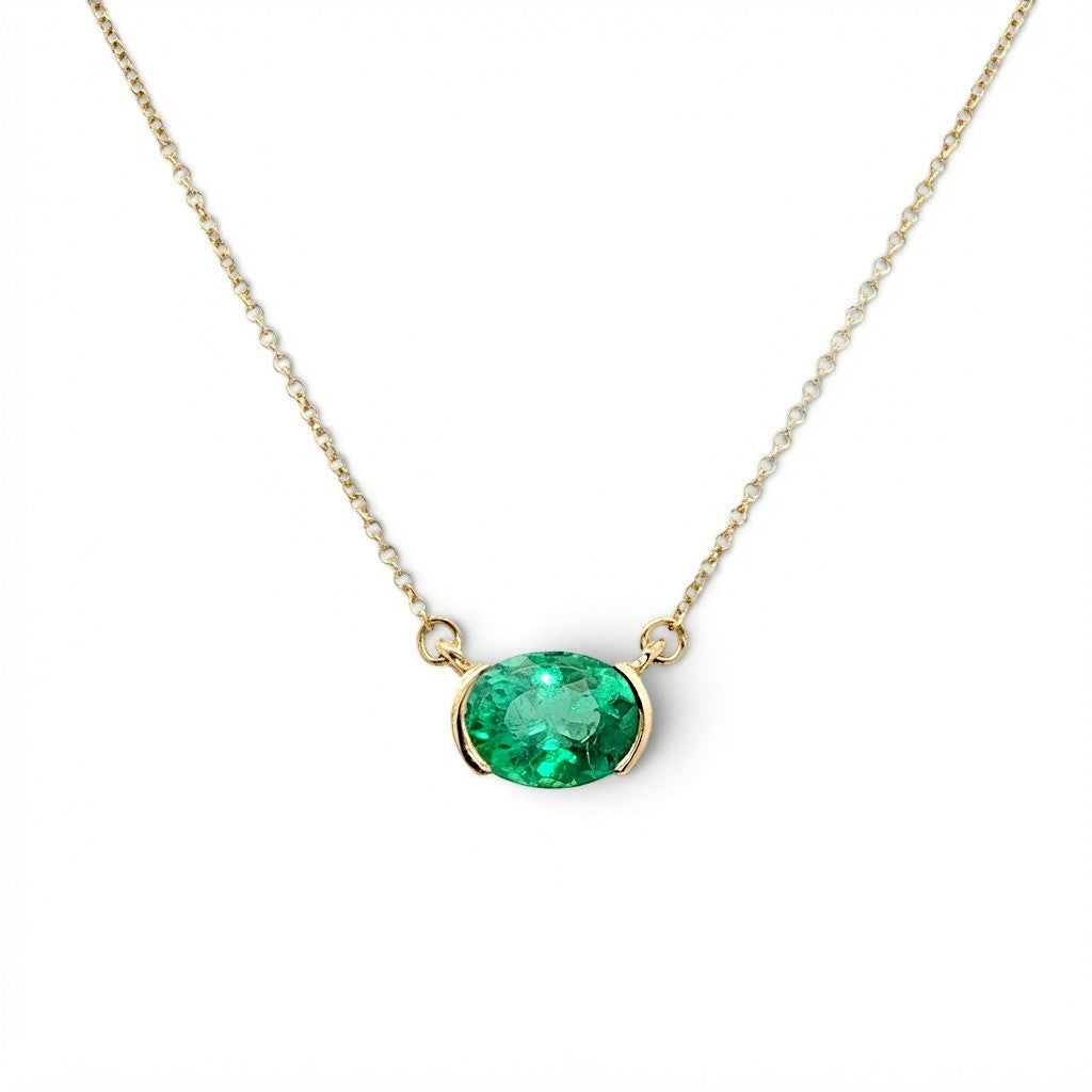 18 Carat Yellow Gold and Oval Brazilian Emerald 1.03 Cts