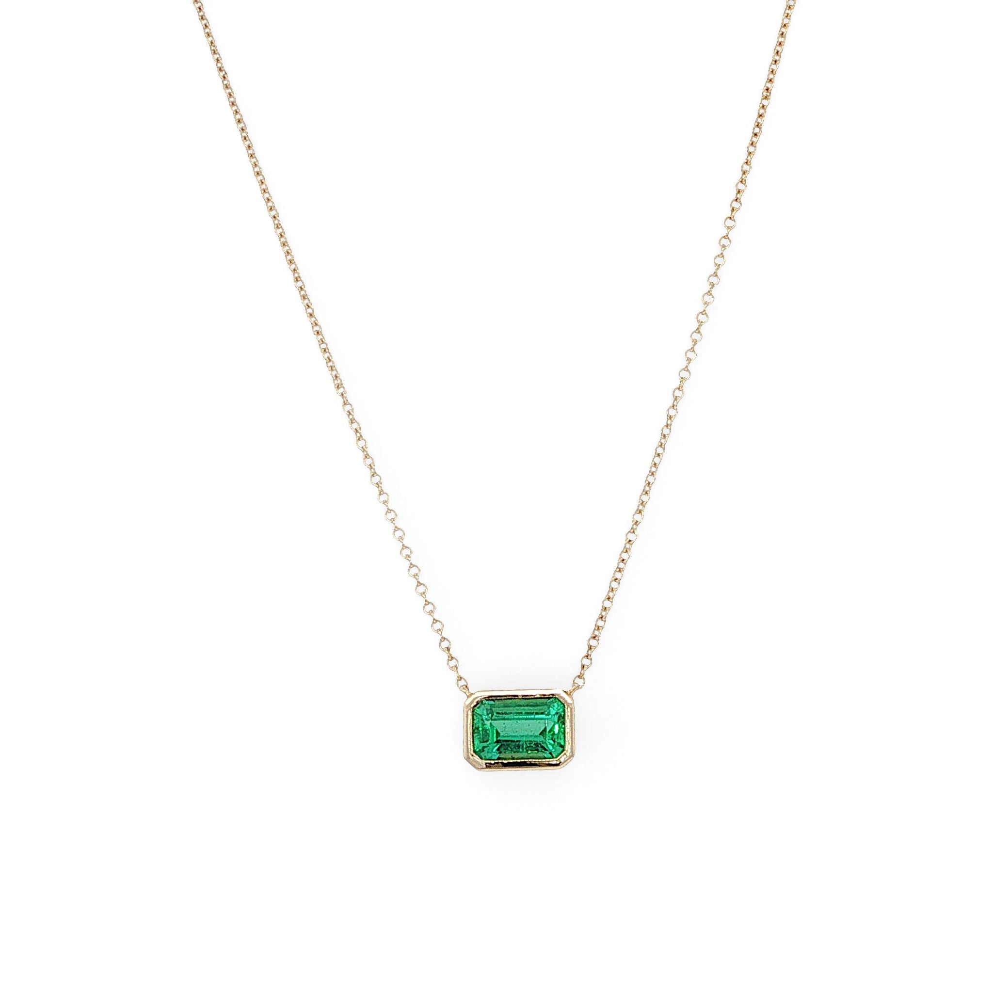18 Carat Yellow Gold Emerald Cut Emerald Pendant