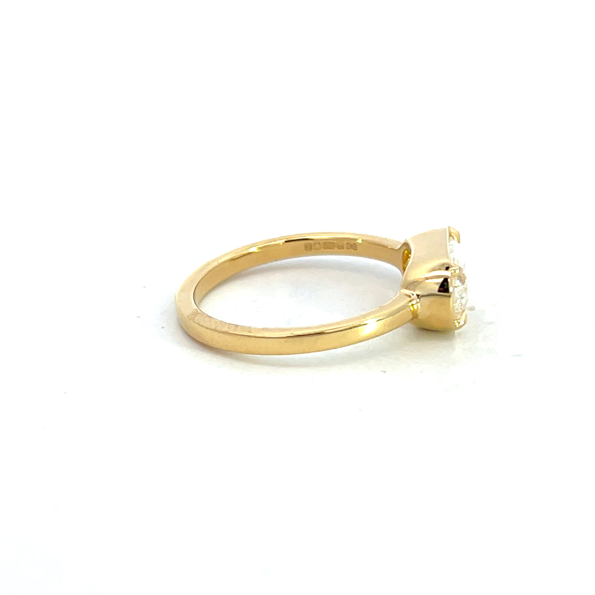 18 Carat Yellow Gold and Diamond Ring – 1.20 carats F Colour I1 Clarity