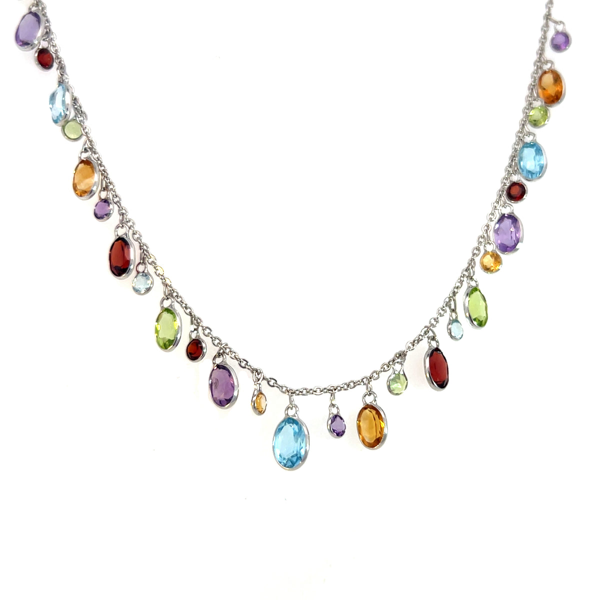 18 Carat White Gold Chain Gem-set Drop Necklace With Oval Cuts and Round Shape Drops