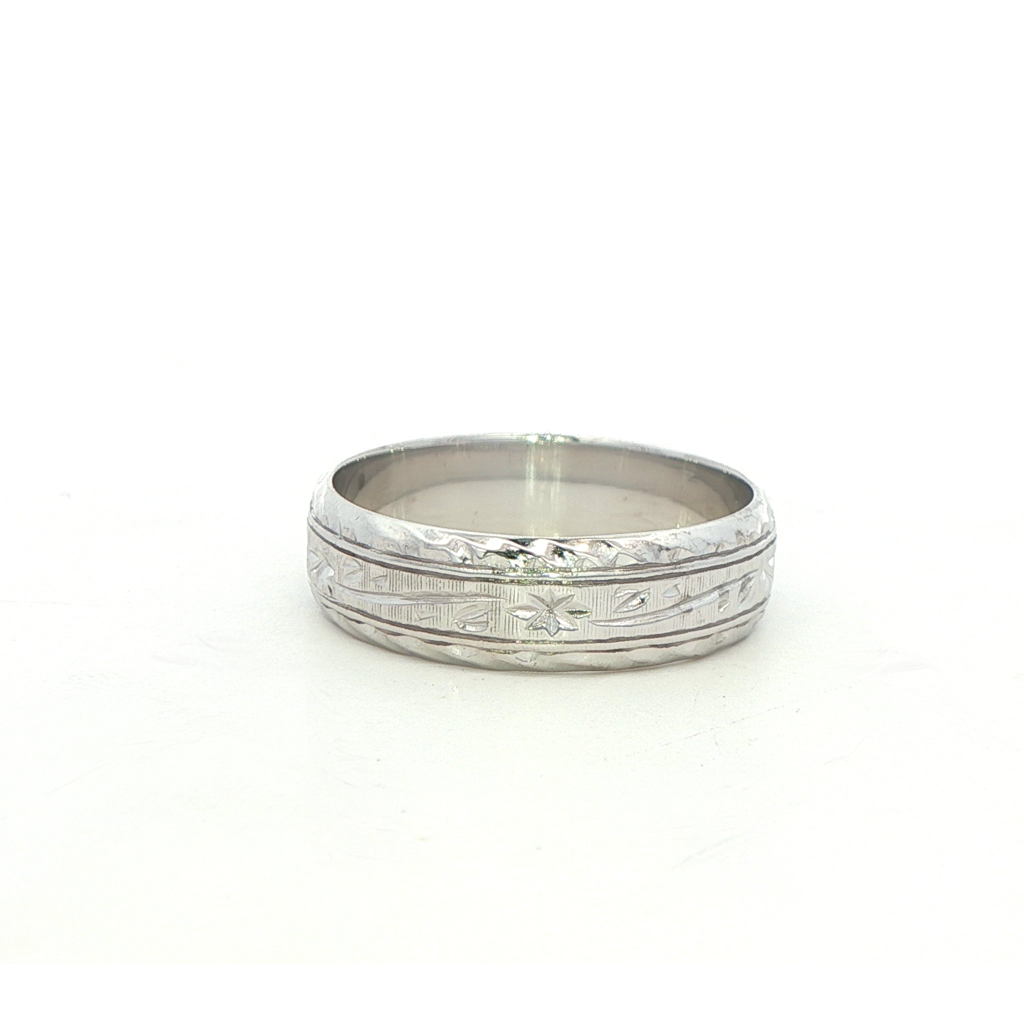 Beautiful Engraved Patterned Band