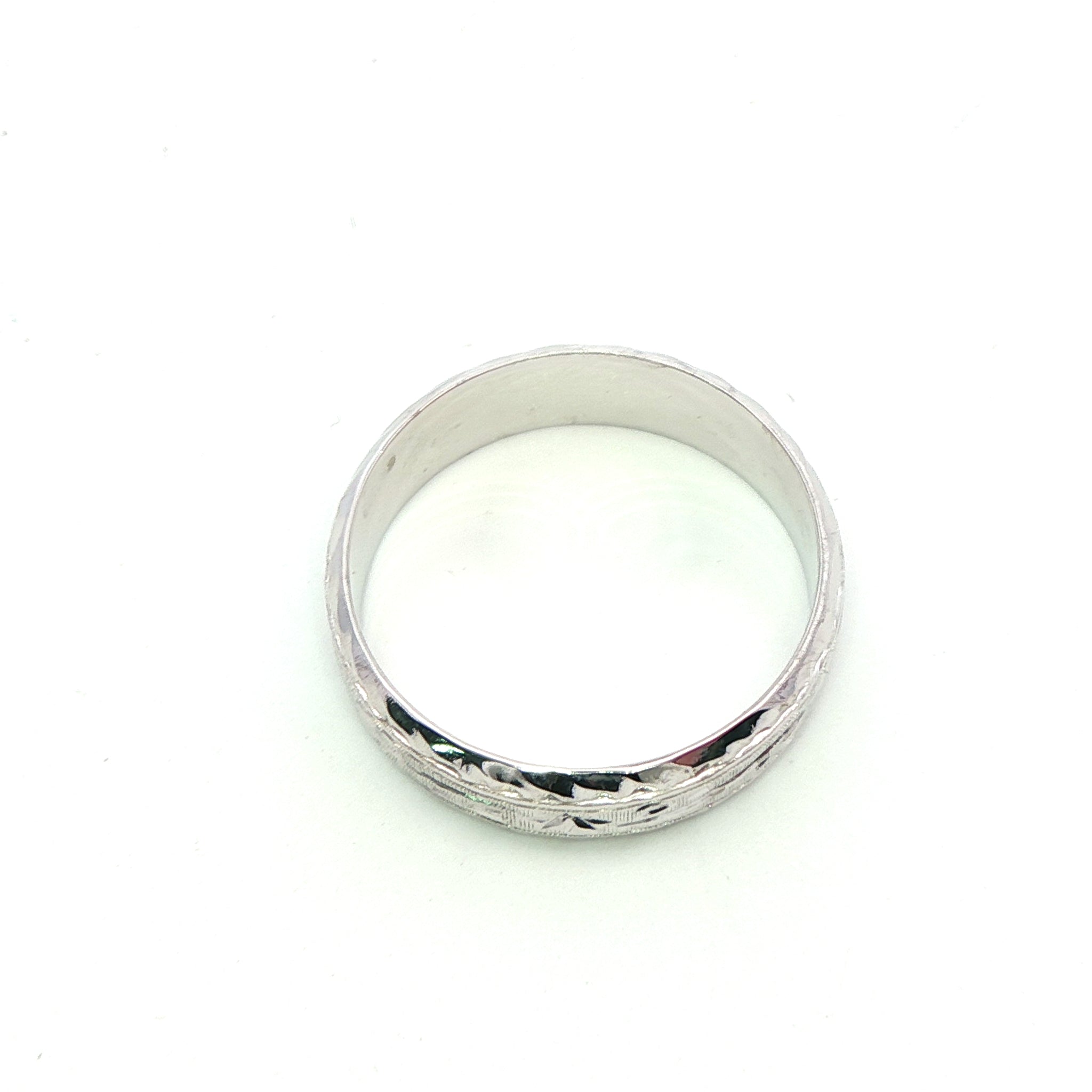 Beautiful Engraved Patterned Band