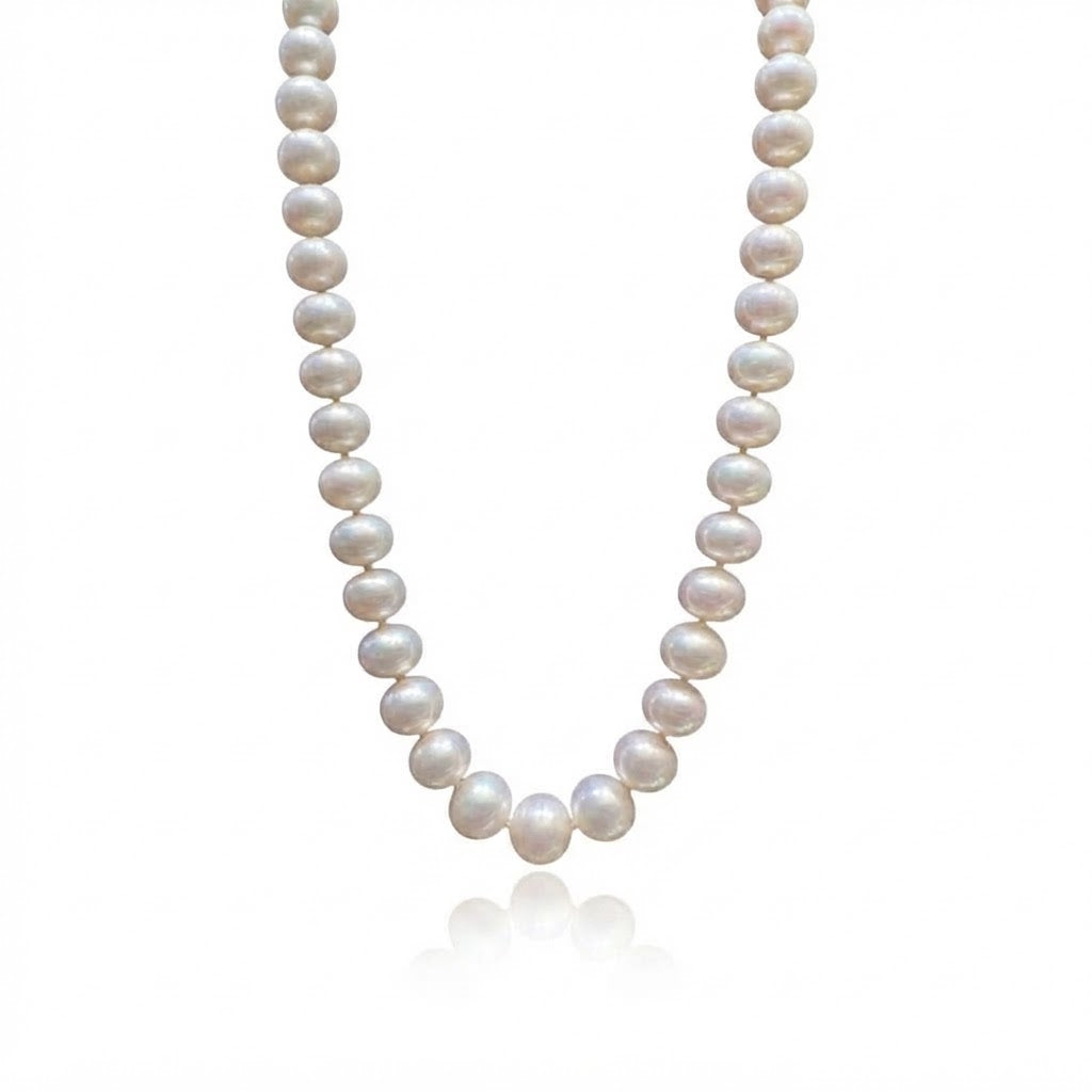 A Strand of 10mm White Fresh Water Pearls