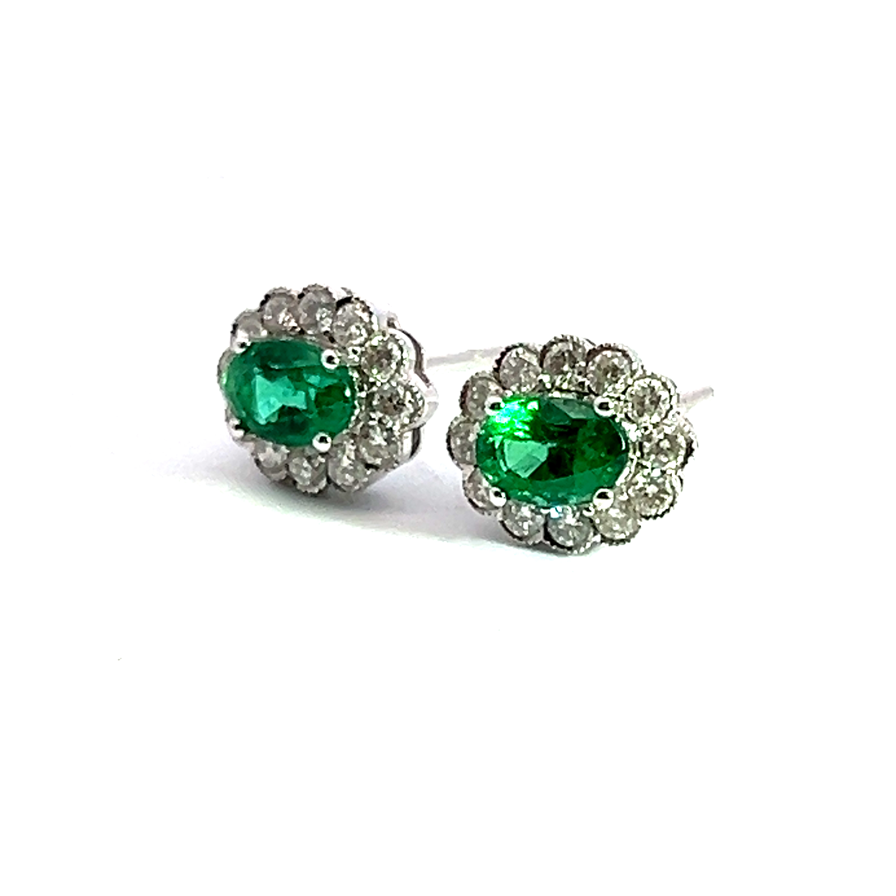 18 White Gold Diamond and Emerald Stud Earrings