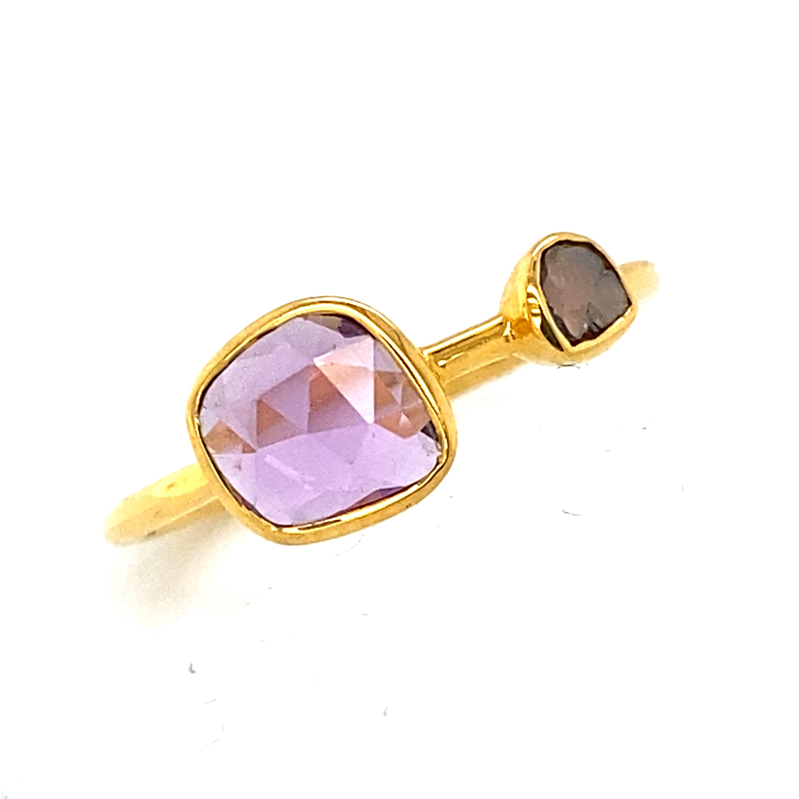 Pink Sapphire and Cognac Diamond ring in 18ct yellow gold