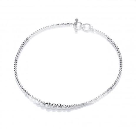 A modern and classic sterling silver necklace