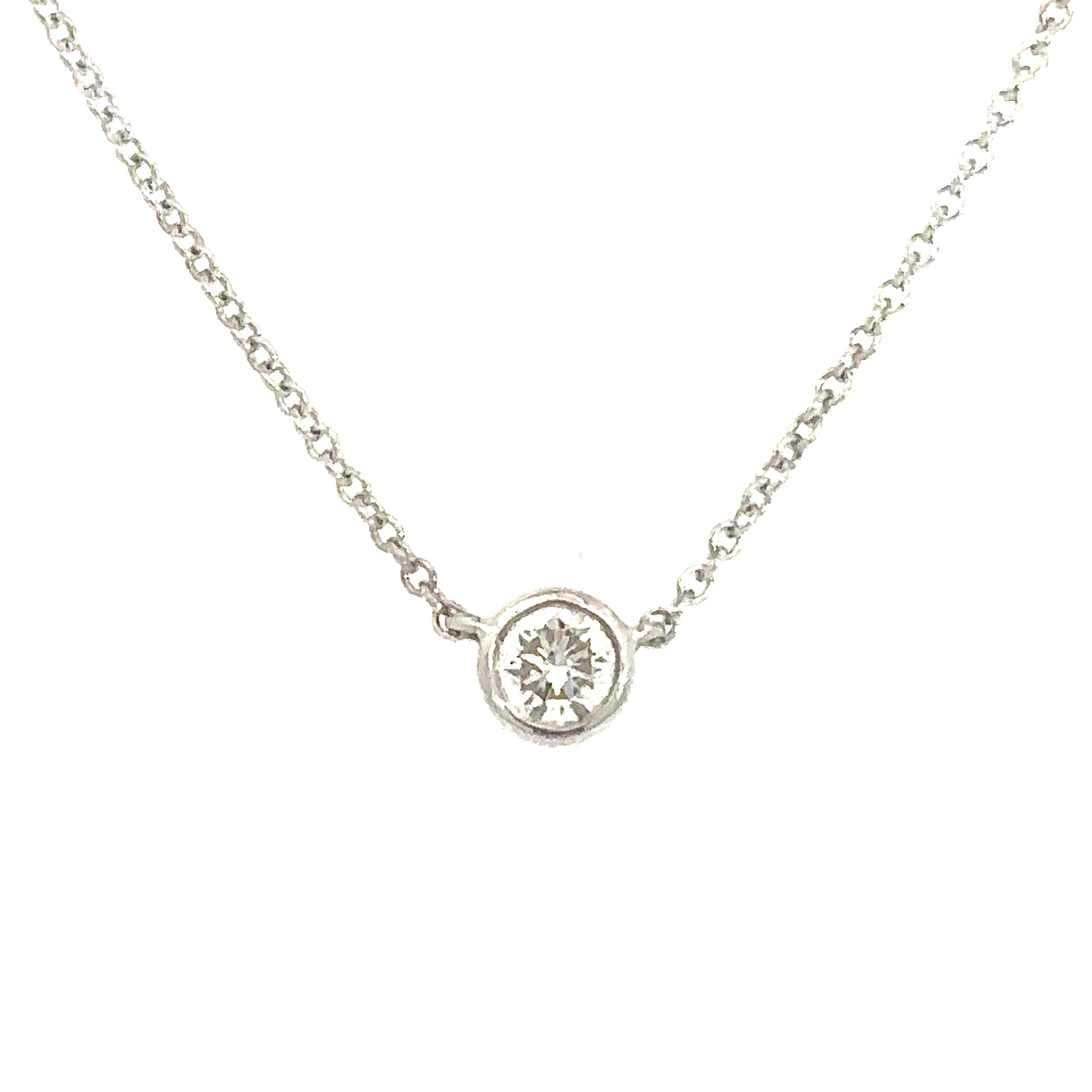 !8 Carat White Gold Rim Set Pendant 0.15 Carats F/G VS