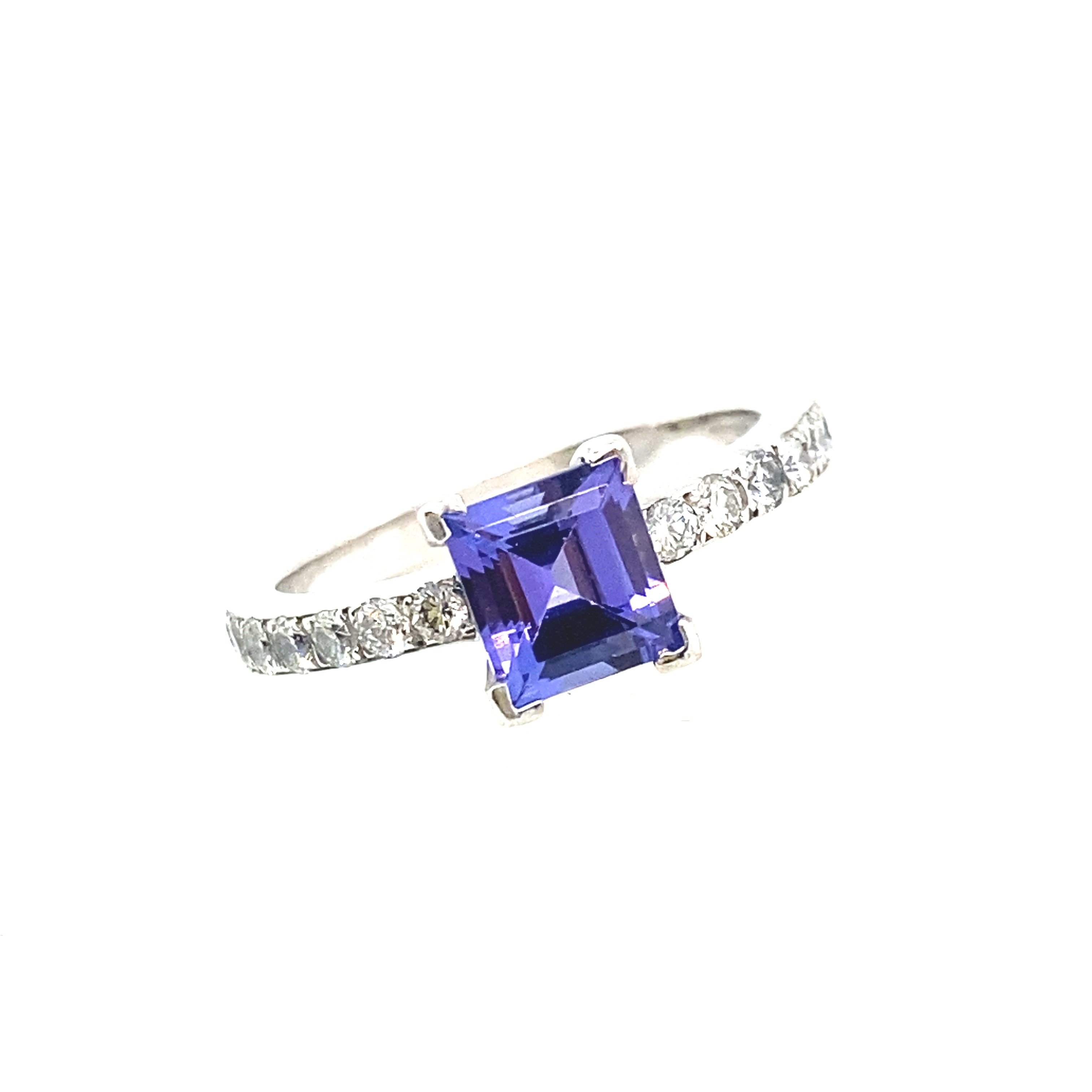 Tanzanite and Diamond Ring