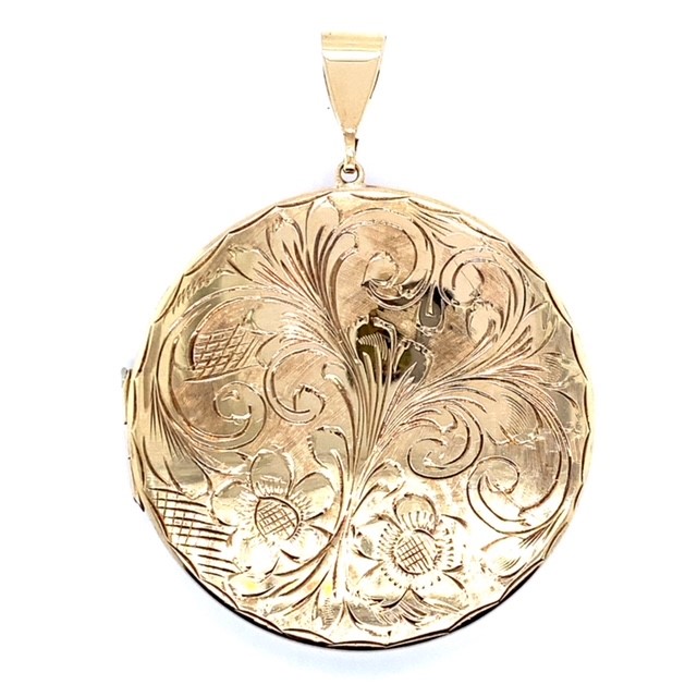 9 carat yellow gold engraved locket